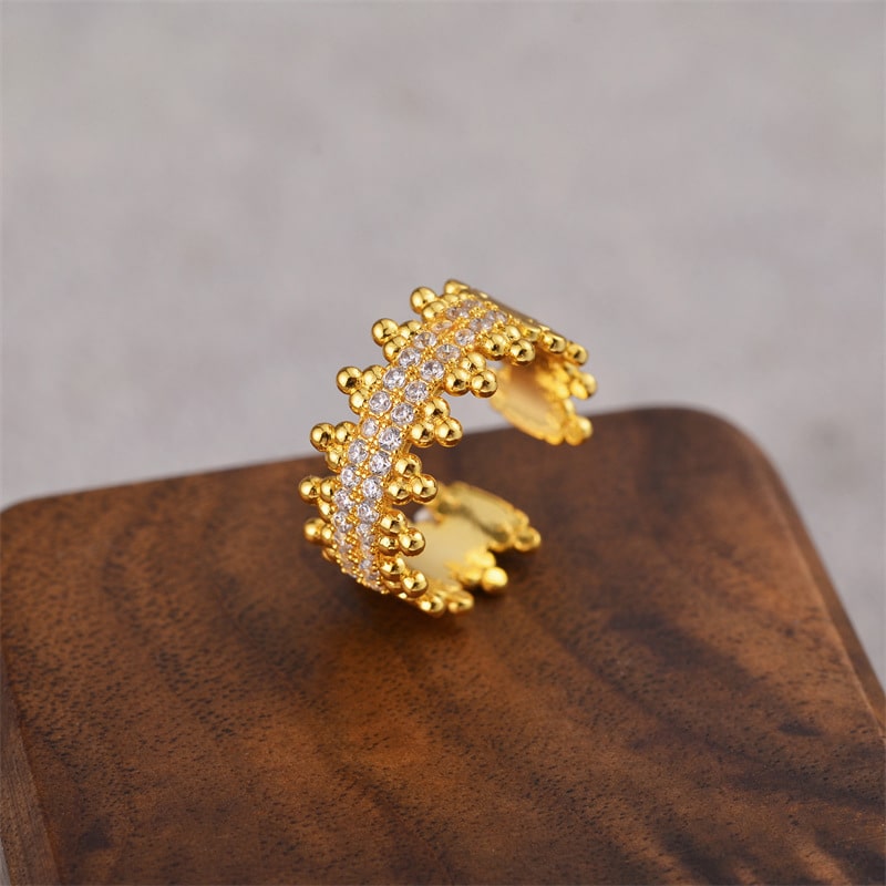 Crown 3 Ring Giftaecologist