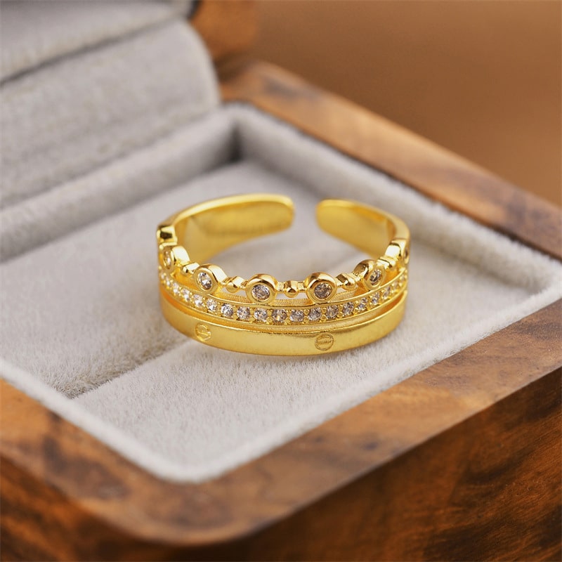 Crown Ring Giftaecologist