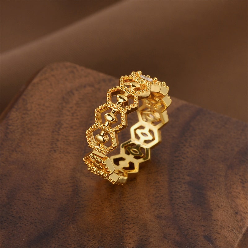 Crown 4 Ring Giftaecologist