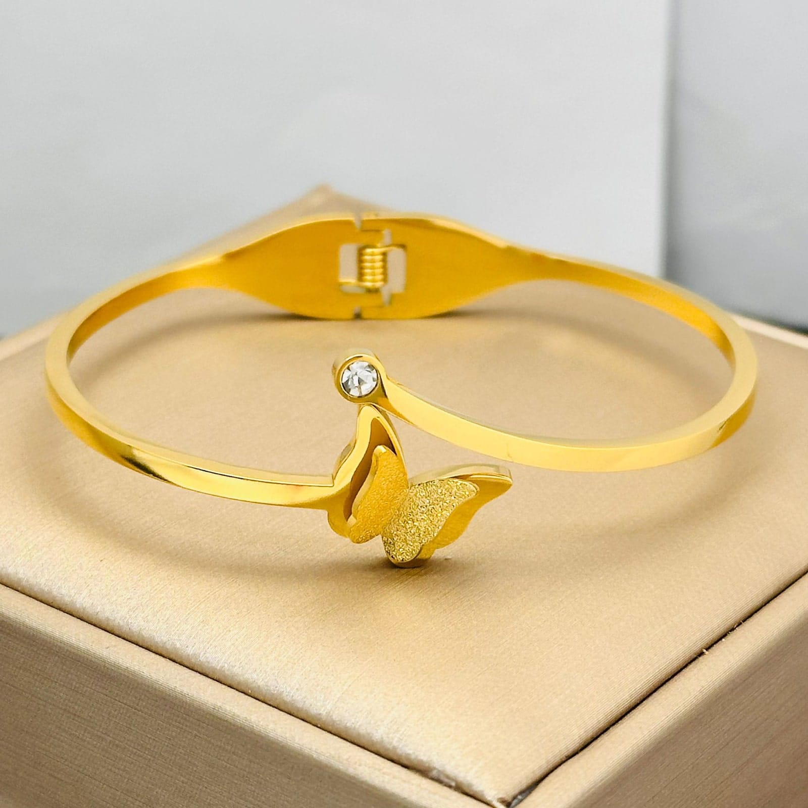 Butterfly 5 Bracelet Giftaecologist