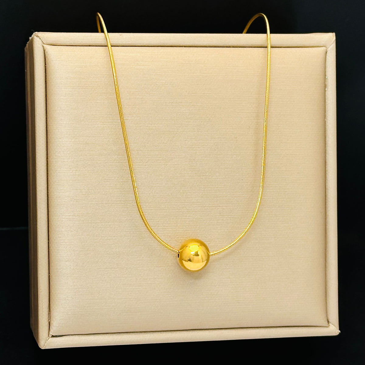 Ball 4 Necklace Giftaecologist