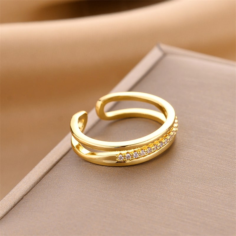 Queen Ring Giftaecologist