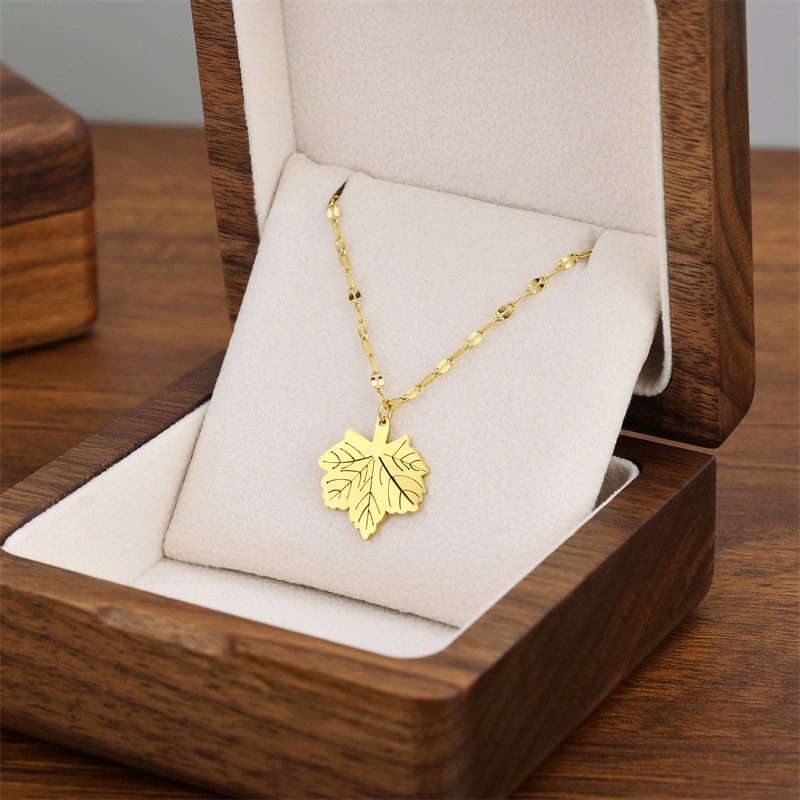 Leaf 5 Necklace Giftaecologist
