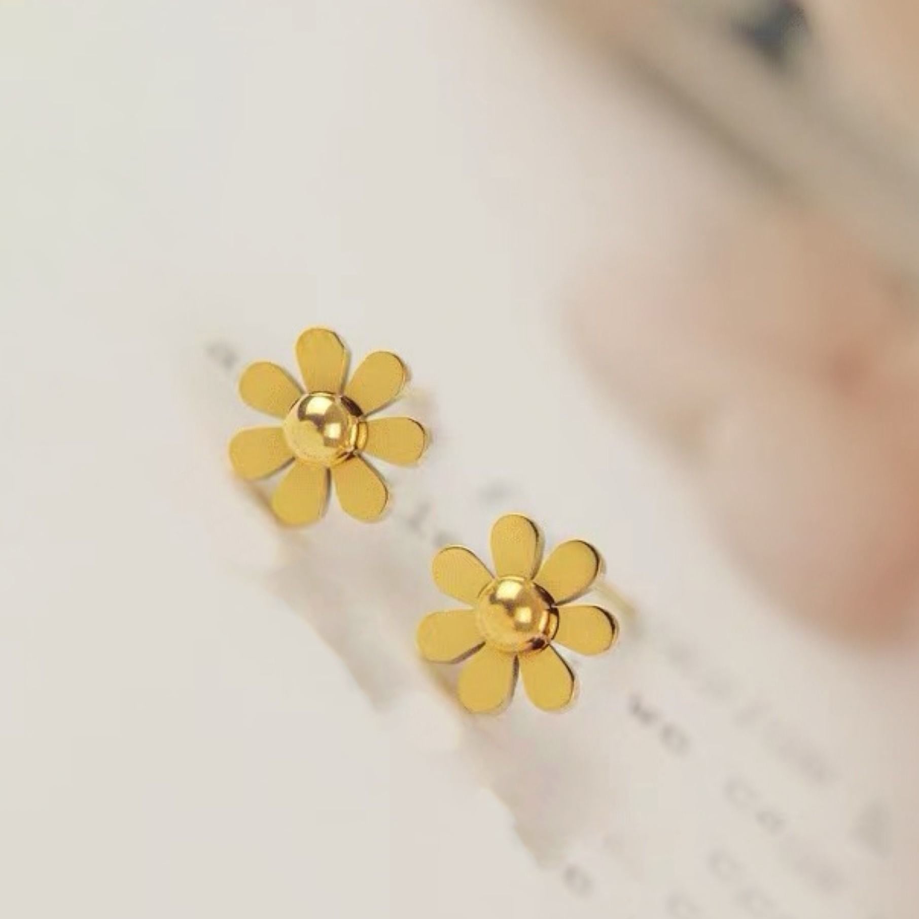 Daisy Earrings Giftaecologist