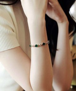 Alternative view of Baby Panna Stone Bracelet Giftaecologist