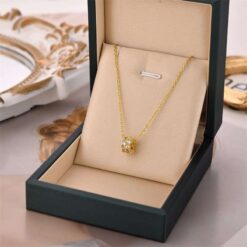 Roll Necklace Giftaecologist