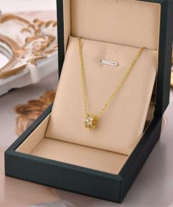 Roll Necklace Giftaecologist