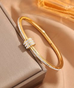 x Bracelet Giftaecologist