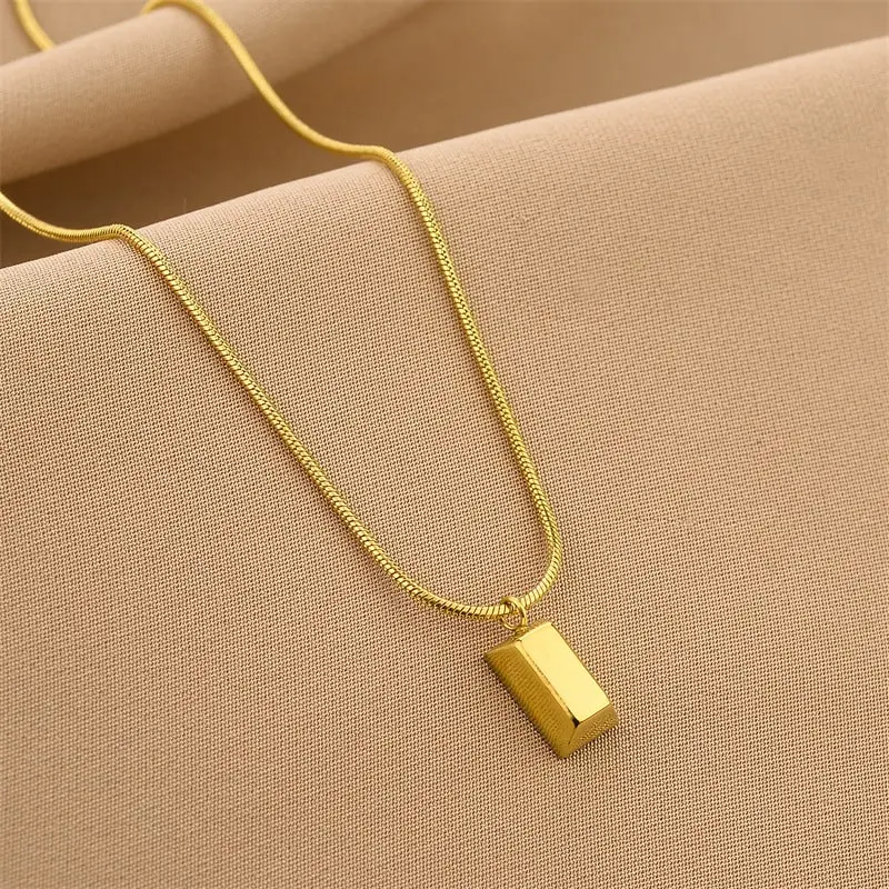 Gold Bar Necklace Giftaecologist