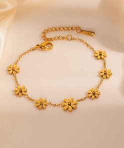 Alternative view of Daisy Bracelet Giftaecologist