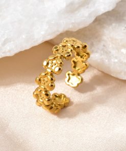 Alternative view of Flower 3 Ring Giftaecologist