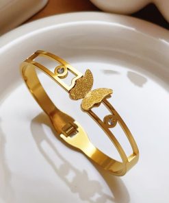 X Bracelet Giftaecologist