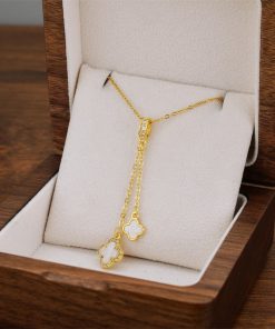 Dice Tail Necklace Giftaecologist