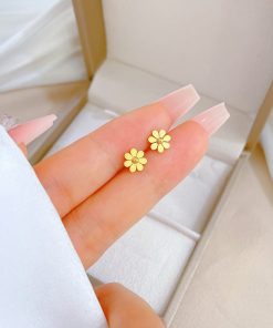 Daisy Earrings Giftaecologist