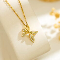 Flower 8 Necklace