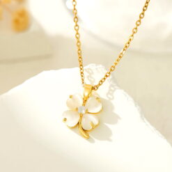 Flower 9 Necklace