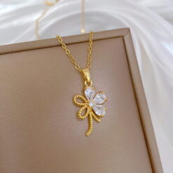 Flower 5 Necklace Giftaecologist