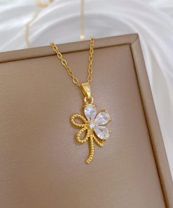 Flower 5 Necklace Giftaecologist