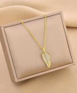 Leaf 3 Necklace Giftaecologist