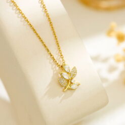 Leaf 9 Necklace