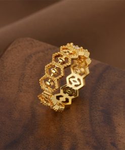 Crown 4 Ring Giftaecologist