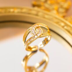 Alternative view of Knot 4 Ring Giftaecologist