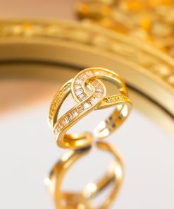 Alternative view of Knot 4 Ring Giftaecologist