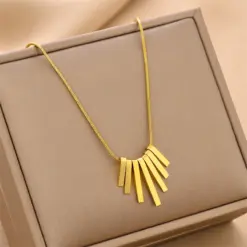 Seven Finger Necklace Giftaecologist