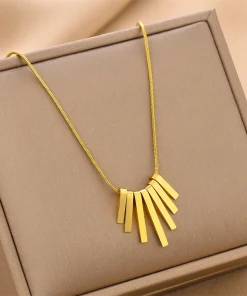 Seven Finger Necklace Giftaecologist