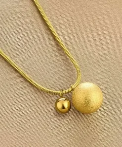 CoupleBall Necklace Giftaecologist